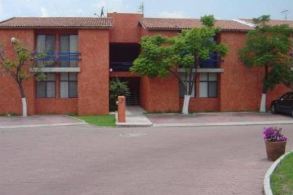 Amplia Suite Alberca Av Bernardo Quintana 12D Mendiola Exterior foto